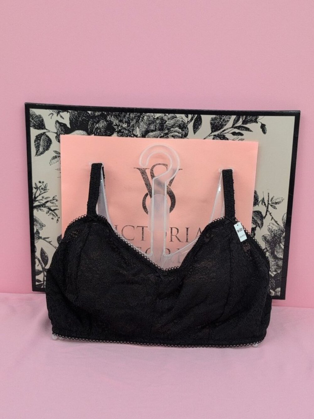 Victoria Secret Pink Wink Lace Unlined Scoop Wireless Bralette M-DD Pure Black